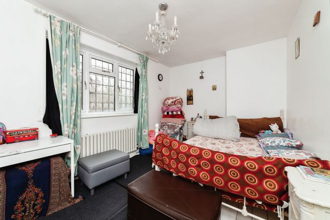 Terraced house for sale in Bluehouse Road, London