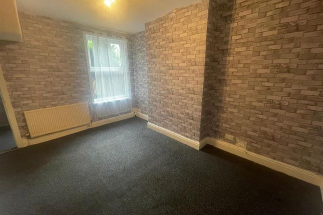 Terraced house to rent in Tavistock Street, Hull