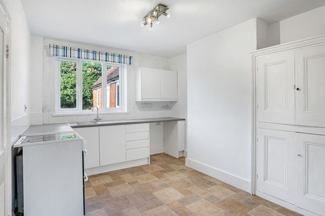 1 Kings Farm Cottages, Blakes Road, Reading photo 2