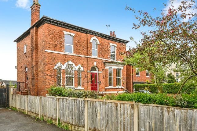 3-bed flat on 53a,, Part Street, Merseyside, £110,000