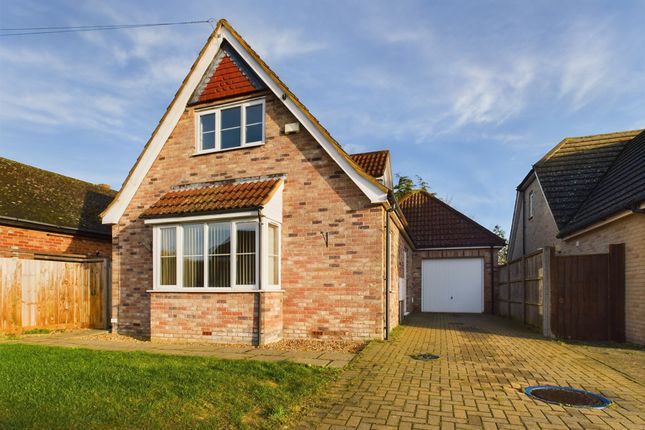 Thumbnail Detached house for sale in Bosserts Way, Highfields Caldecote, Cambridge