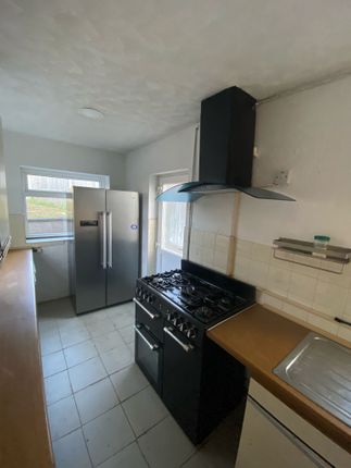 69, Hartley Road, Birmingham photo 3