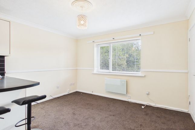 14, Hyett Way, West Midlands photo 2