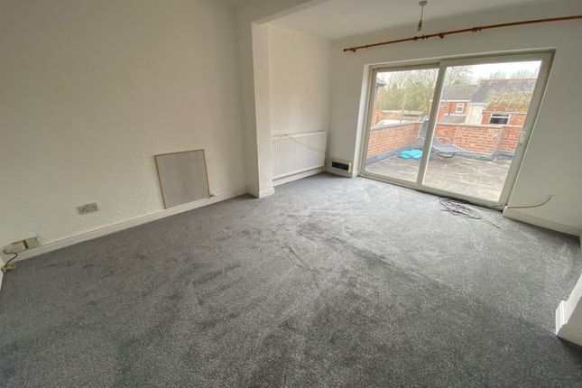 First floor flat, 6, Silver Street, Whitwick photo 2
