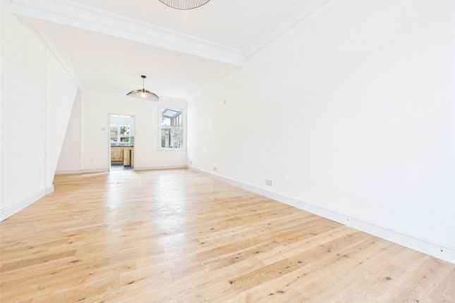 44, Otterfield Road, West Drayton photo 3