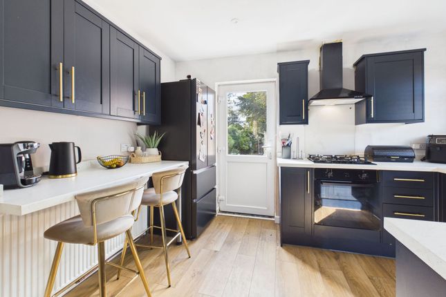 11 Salcombe Drive, Nottingham photo 3