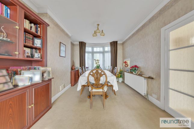 66, Tenterden Drive, Hendon photo 3