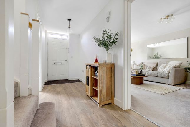 3 Ironwood Close, Nottingham photo 4