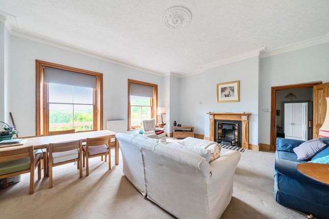 Flat Flat 5, Onslow House, Giddy Lake, Wimborne photo 4