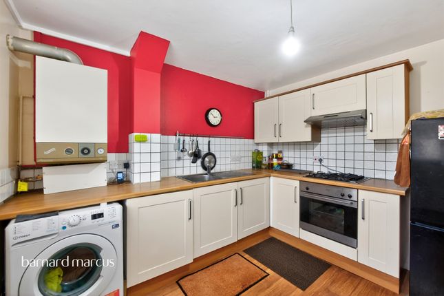 66, Spring Road, Feltham photo 3