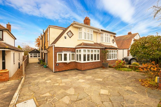 Thumbnail Semi-detached house to rent in Dukes Avenue, Theydon Bois, Essex