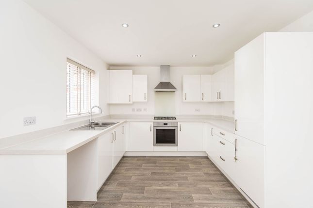 1 Scafell Avenue, Chesterfield photo 3