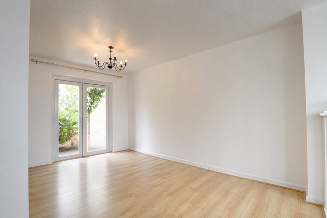54, Hughenden Avenue, Buckinghamshire photo 3