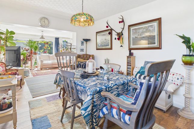 49, Dorothy Avenue, Peacehaven photo 2