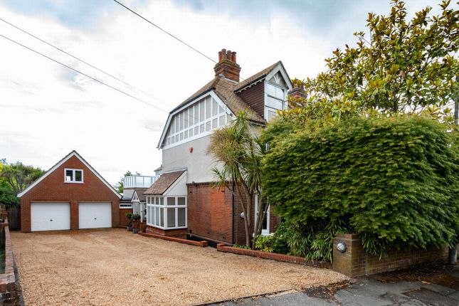 The Ridgemount 11, Hillcrest Road, Hythe photo 2