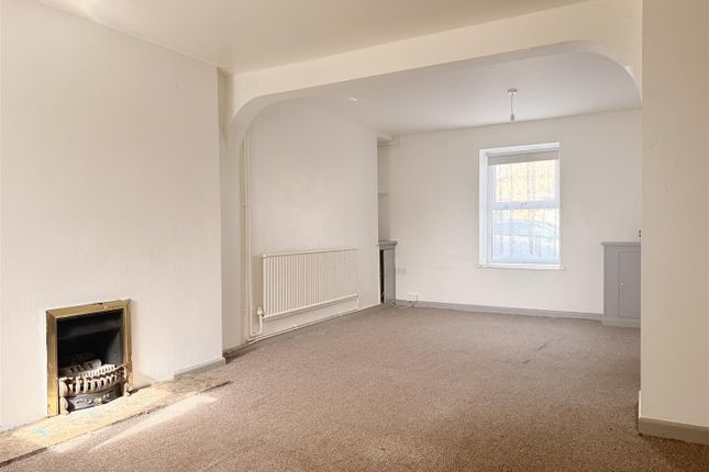 14, Dolau Fawr, Llanelli photo 3