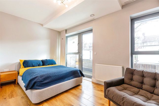 Thumbnail Flat for sale in Eastcote Avenue, Greenford