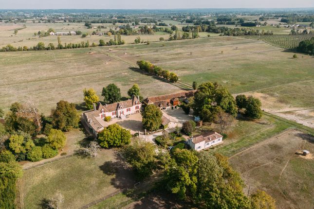 Ch&acirc;teau for sale in Bergerac, Dordogne, Nouvelle-Aquitaine, France