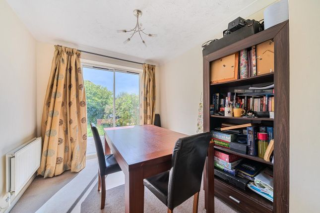 40, Hemlock Way, Chandler's Ford photo 4