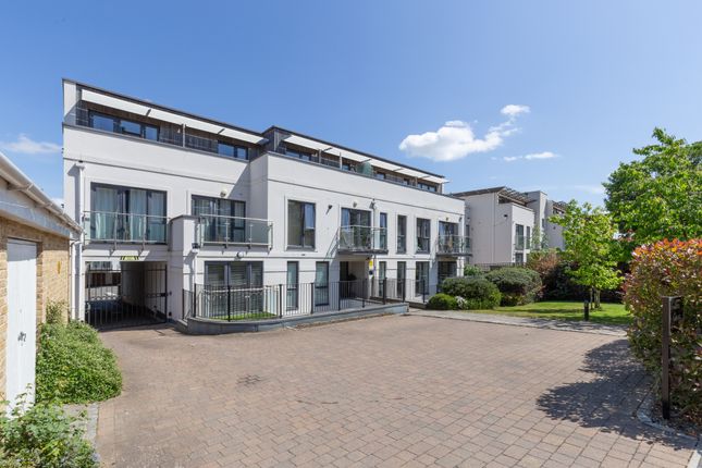 Thumbnail Flat for sale in 35 Albemarle Road, Bromley