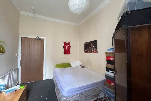 Flat to rent in Great Western Road, Glasgow