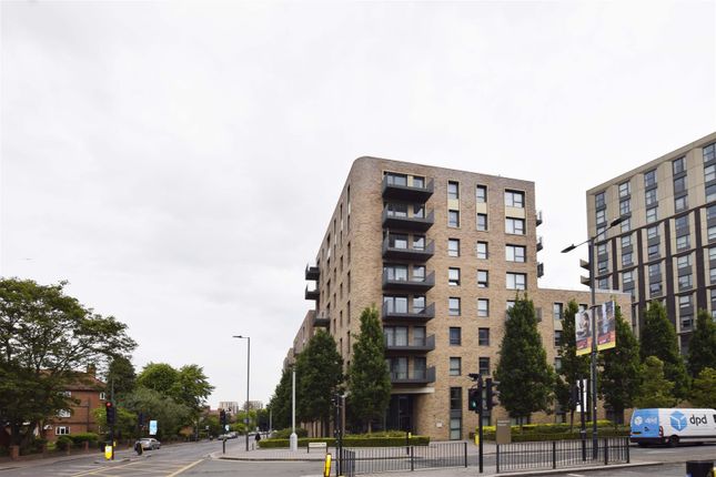 Flat 1, Redwood House, Engineers Way, Middlesex photo 2