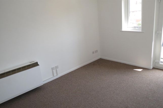 18, Cypress Court, Elmfield photo 5
