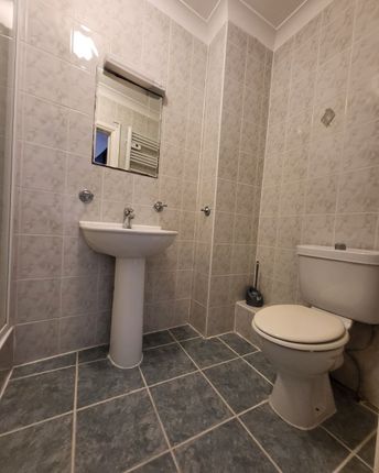 Flat C, 153-155, Uxbridge Road, Hanwell photo 4