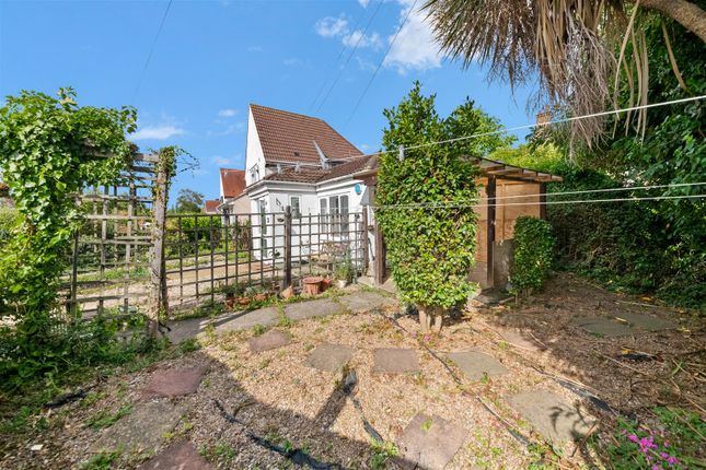 94A, East Avenue, Hayes photo 3