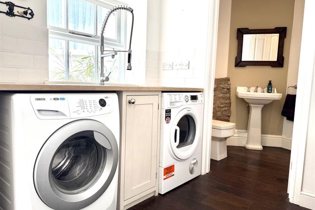 Utility Room.Jpeg