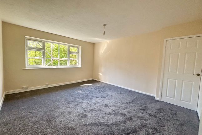Flat 17, Birmingham photo 4
