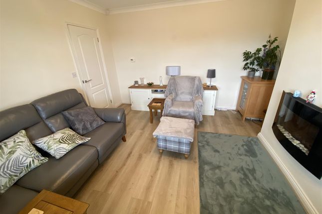 61, Acomb Avenue, Whitley Bay photo 4