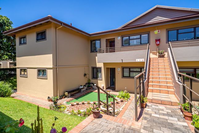 Apartment for sale in 8 Amberley, St Michael's Manor, 2 Salt Pan Road, St Michaels On Sea, Kwazulu-Natal, South Africa