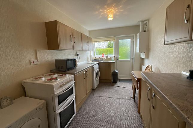 8, Talywern, Llanelli photo 3