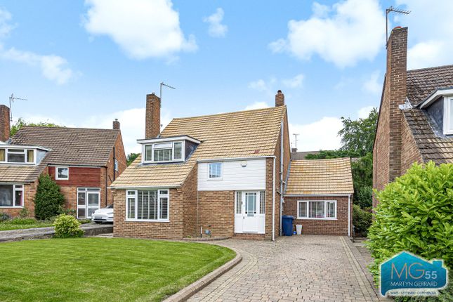 Detached house to rent in Sutton Crescent, High Barnet, London