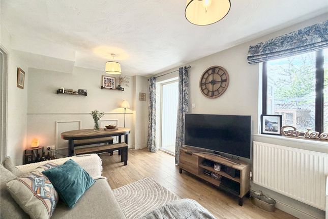 7, Chapel Fields, Berriew photo 2