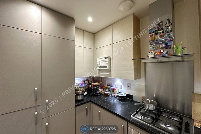 Ellis Avenue, Dagenham photo 4