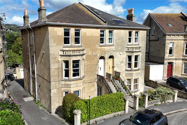 Front Courtyard Flat, 78, Lower Oldfield Park, Bath photo 2