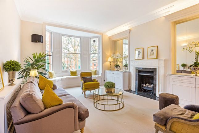 Flat for sale in Lennox Gardens, London