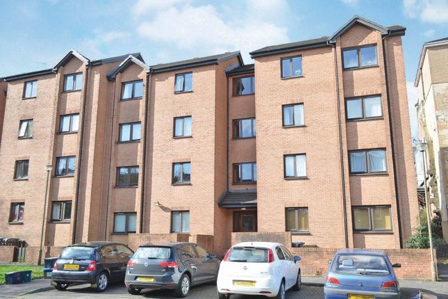 Flat to rent in Wallace Court, Stirling