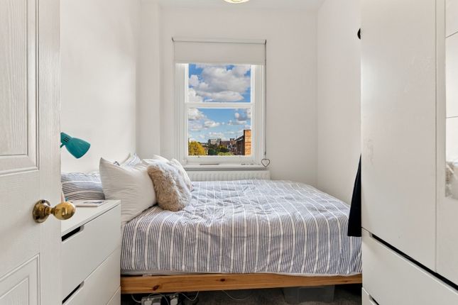 6, 139, West End Lane, London photo 4