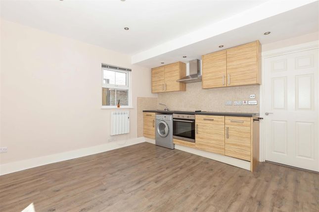 Flat 2, 23, Western Place, Worthing photo 2