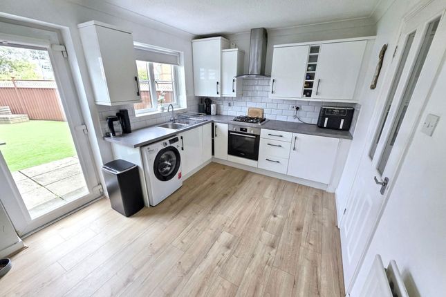 6, Prestbury Avenue, Cramlington photo 3