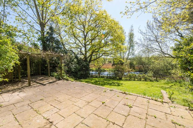 West Green Cottages,3, Bergholt Road, Manningtree photo 2