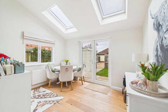 1, Jubilee Close, Woodbridge photo 3