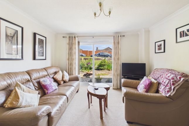 15, Elmdean, Cinderford photo 3