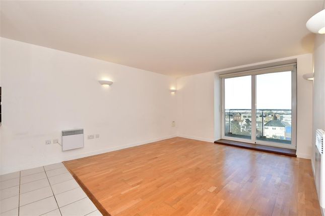 Thumbnail Flat for sale in New Road, Brentwood, Essex