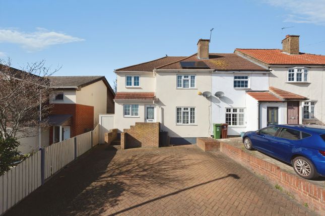 3-bed house on 63, Clensham Lane, Surrey, £600,000