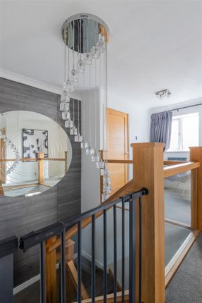 29, Llwyn Y Grant Road, Cardiff photo 4