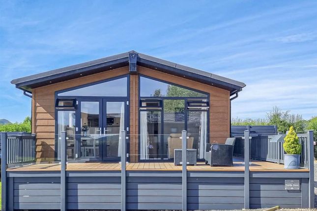1-bed caravan on 2018 Pathfinder Tuscany, Moat Lane, Caersws, £110,000